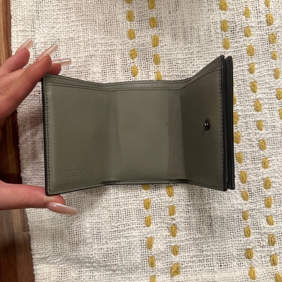 Valentino Unisex Wallet - Picture 5 of 6